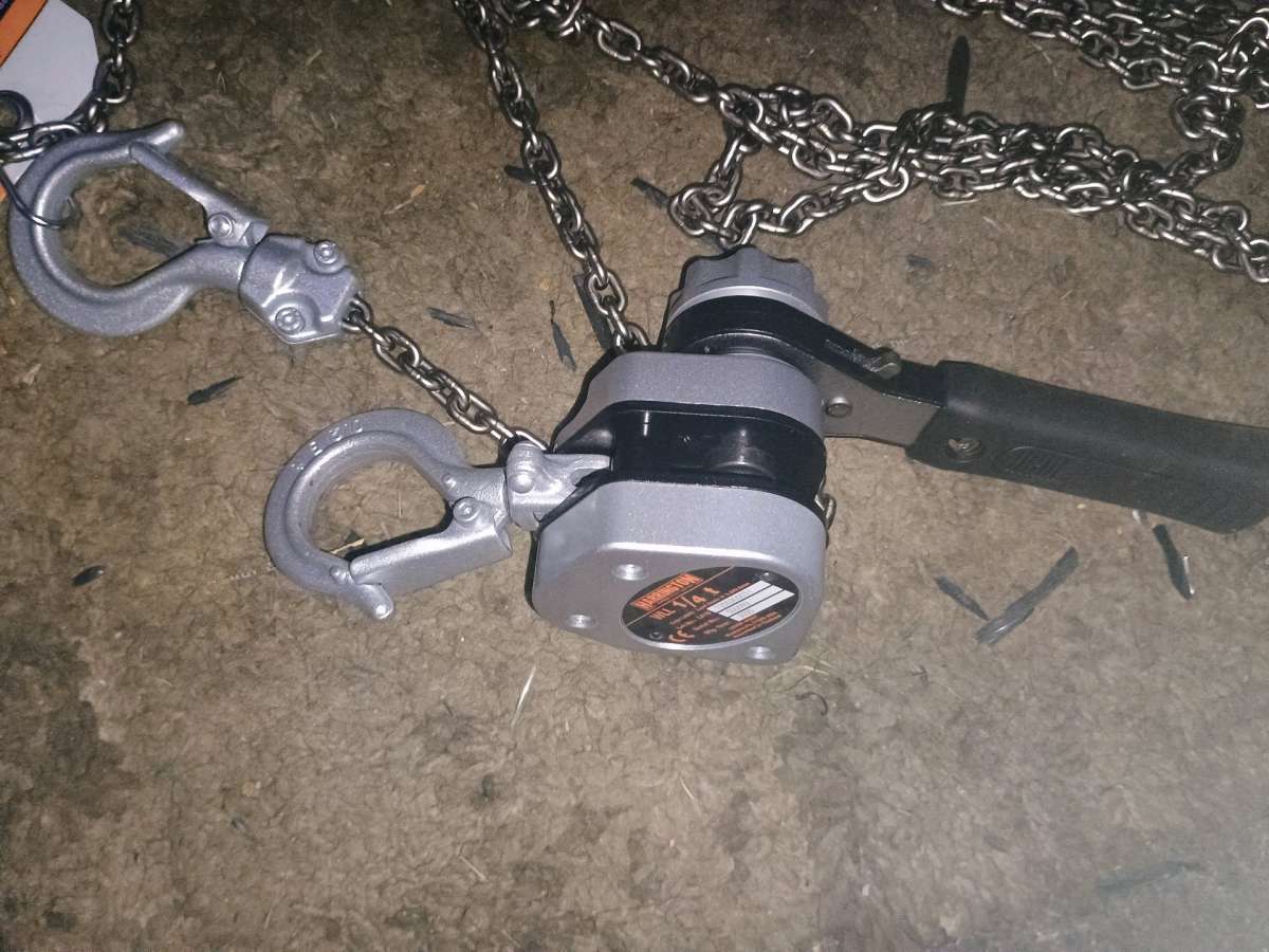 Quarter ton mini puller