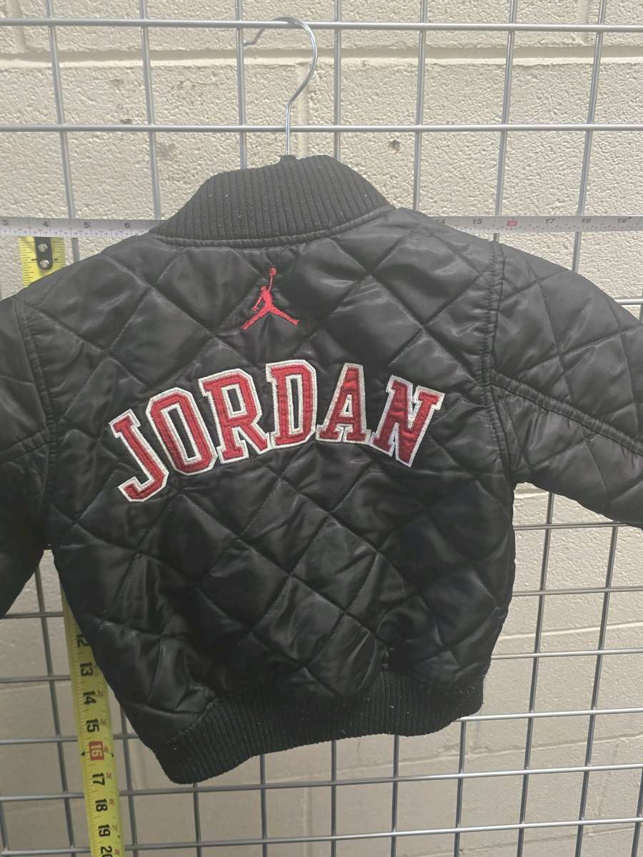 kids jordan JACKET size xs