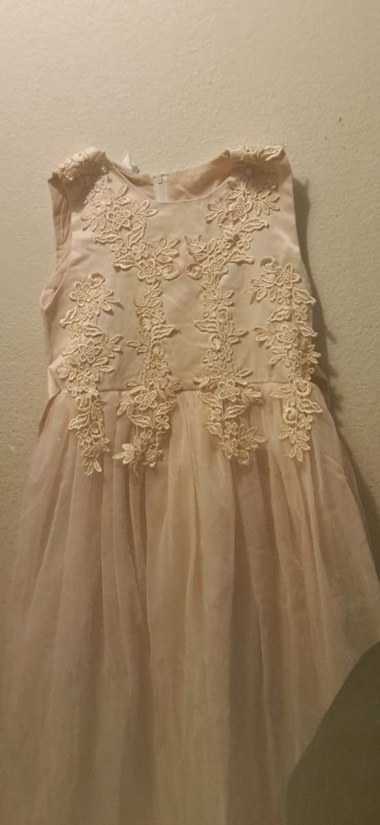 Lil girl dress size 10