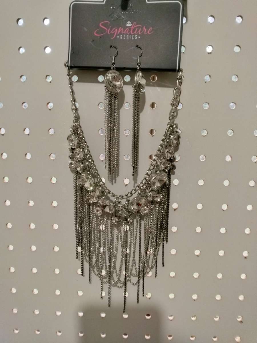 Paparazzi necklace