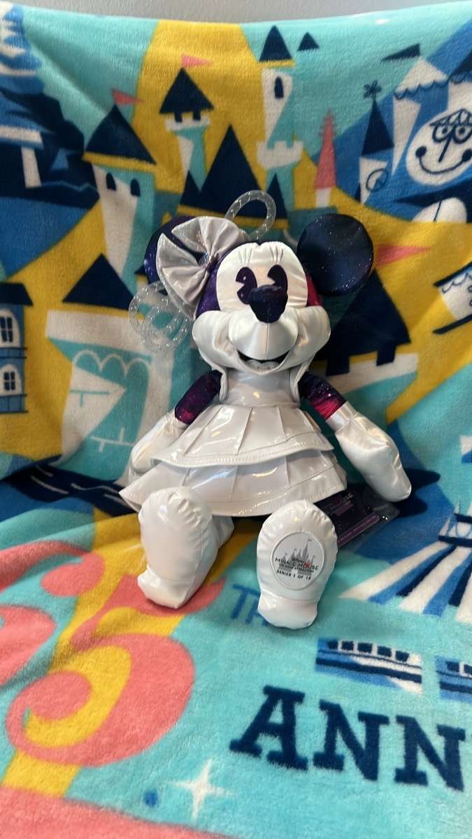 Disney Minnie Mouse The Main Attraction Space Mountain 16 in