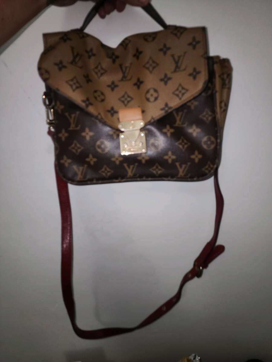 brown crossbody bag