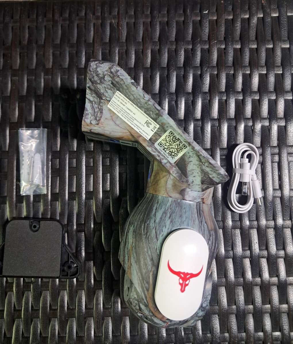 SOLAR POWERED 4G SECURITY CAMERA