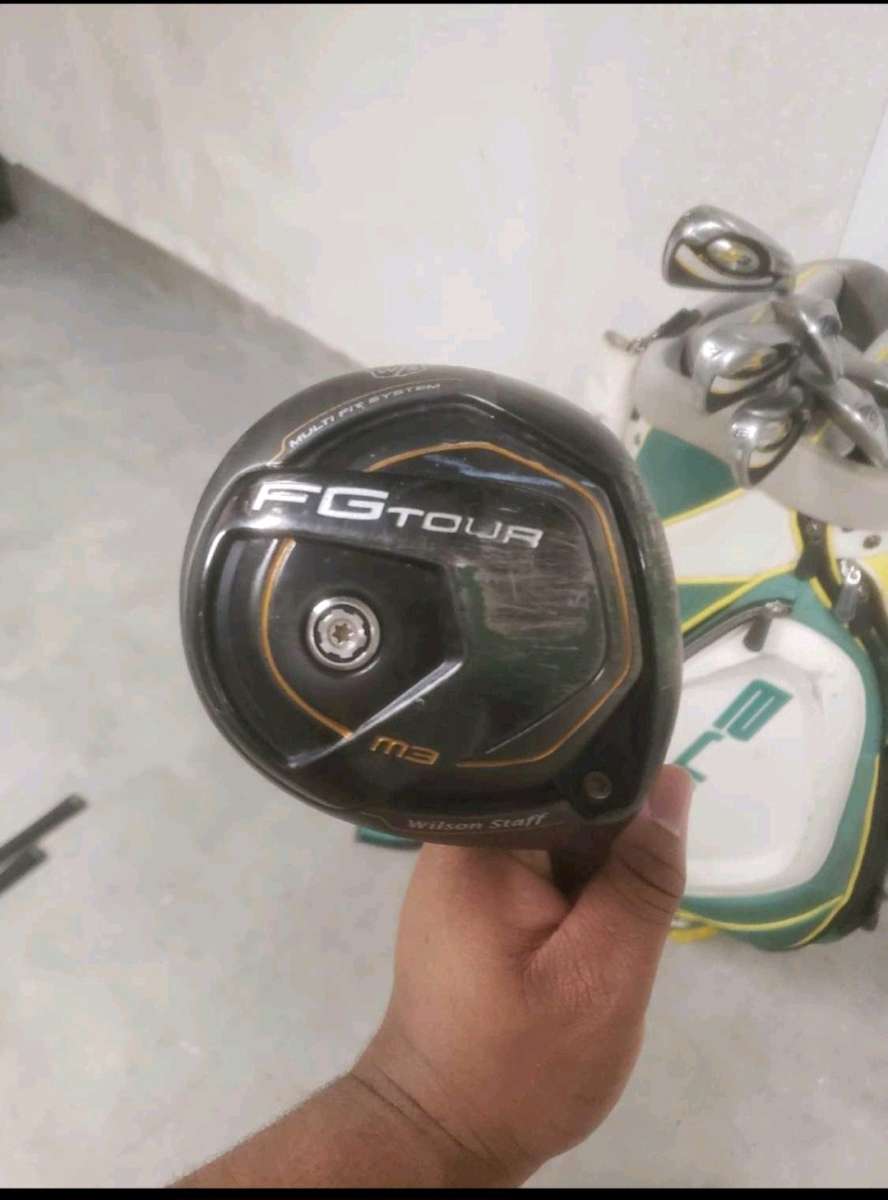 Wilson Staff FG Tour M3 Golf Club Set  Driver Fairway Hybrid