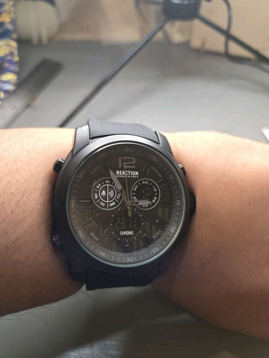 Kenneth Cole Black Reaction Mens watch