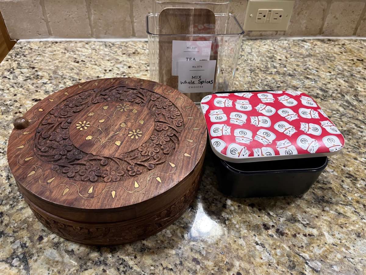 kitchen spice box 2 containers and lucky charm lunch box