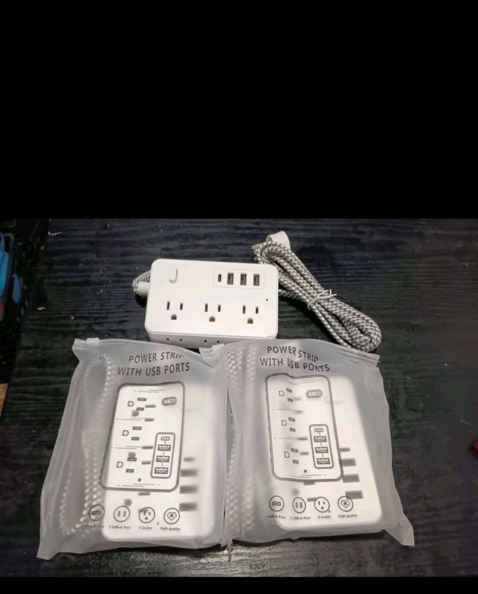8FT POWER STRIP WITH USB PORTS