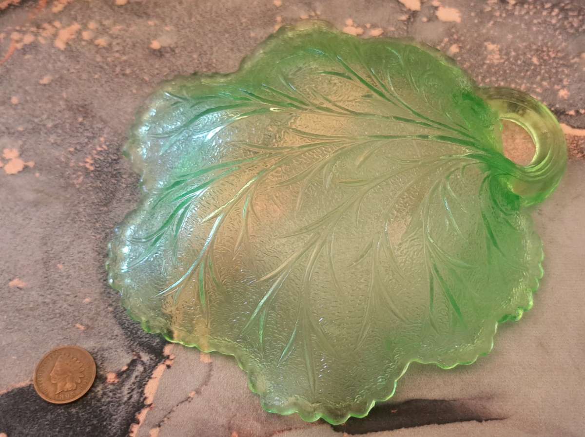 Uranium glass dish