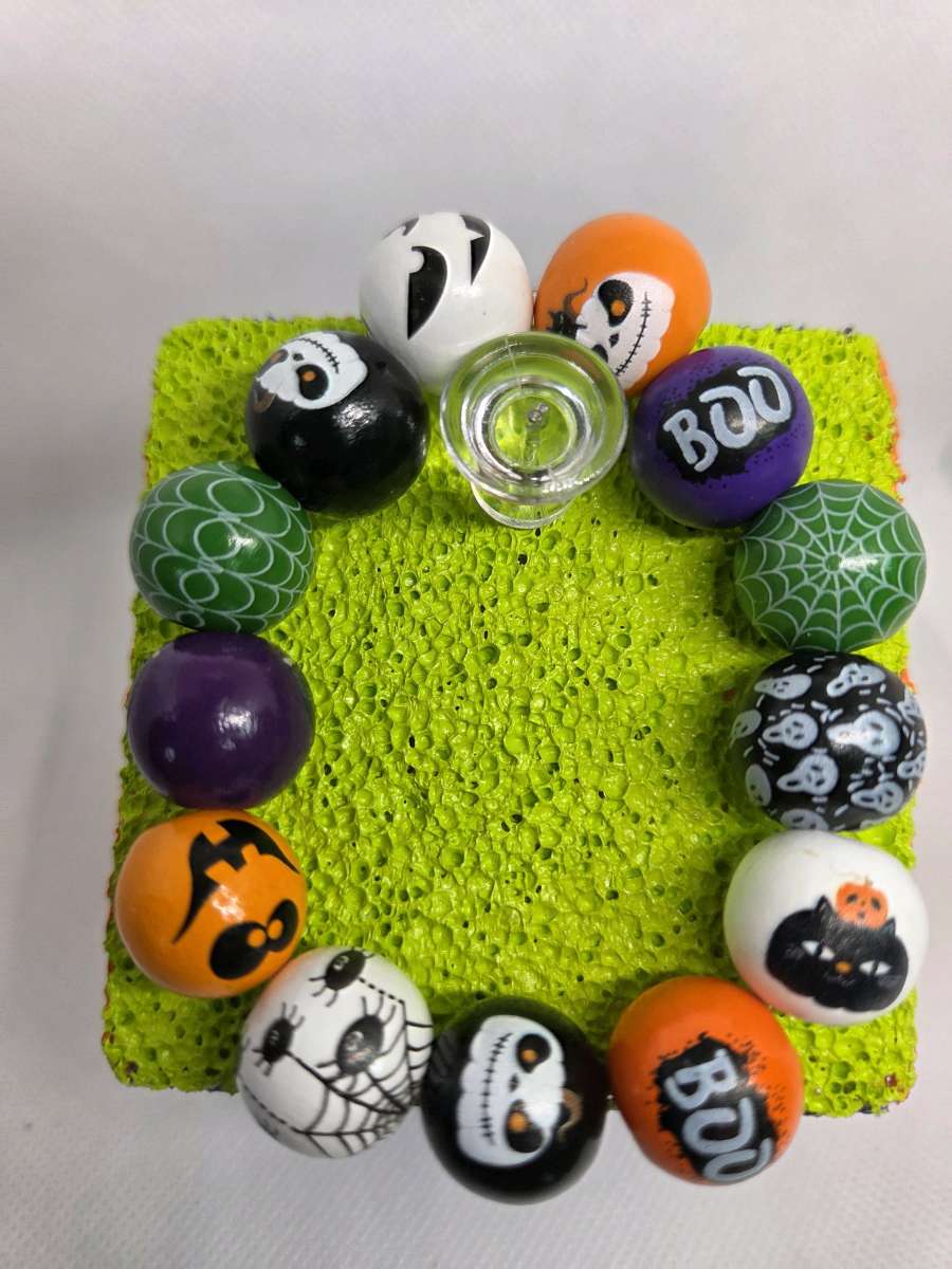 Fun  beaded bracelets for halloween