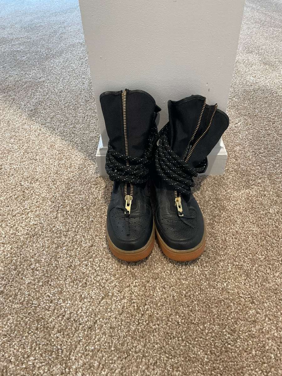 womans Air Force 1s highs