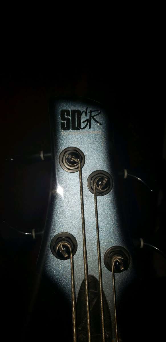 4 string Bass with 100 watt amp