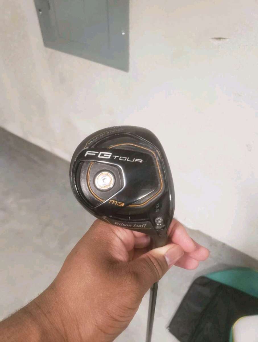 Wilson Staff FG Tour M3 Golf Club Set  Driver Fairway Hybrid