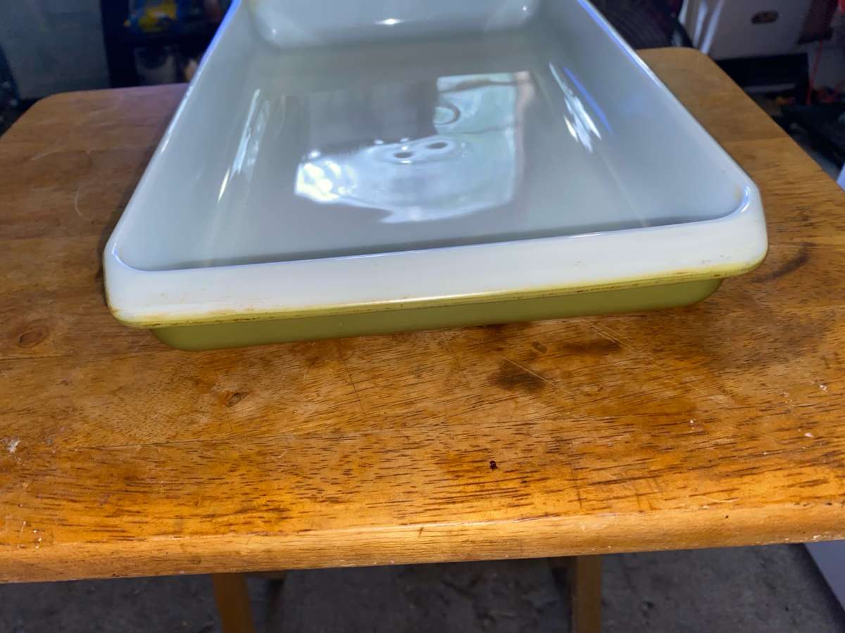 spring blossom lagana Pyrex pan