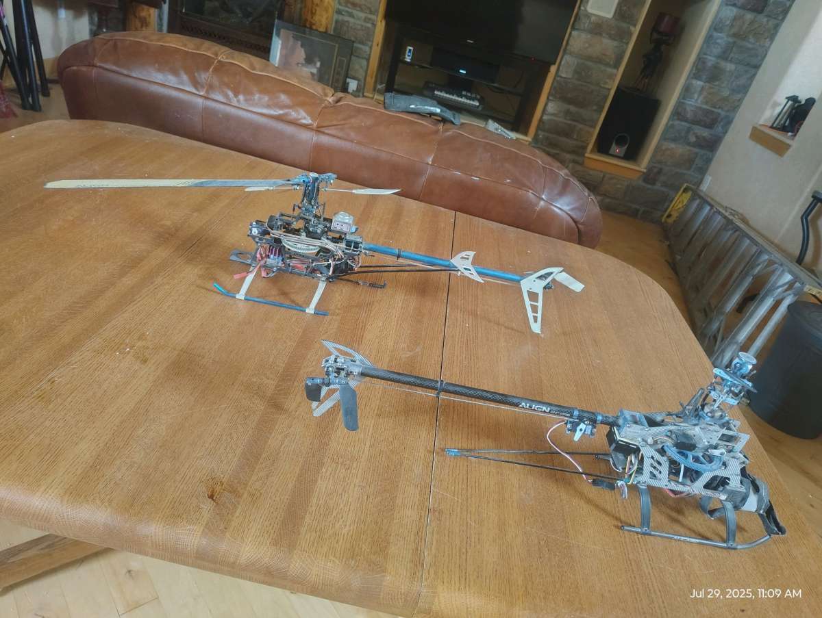 RC helicopter