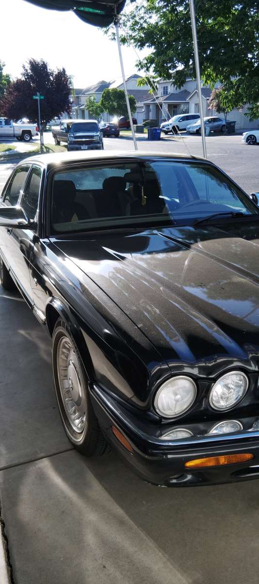 1998 jaguar