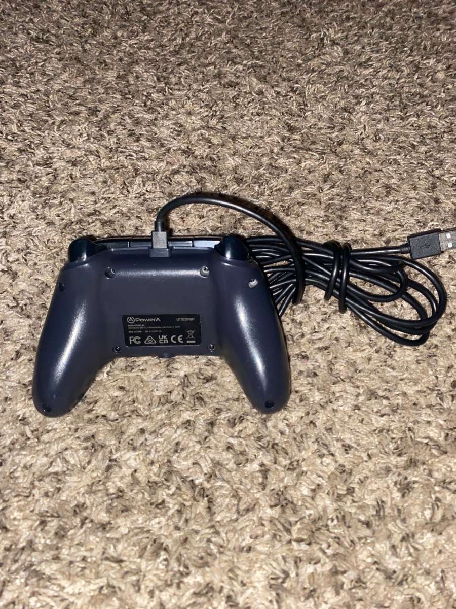 wired Xbox one controller with charger