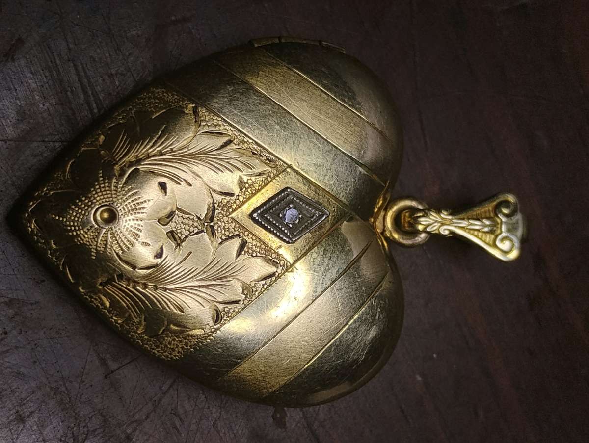 WH Vintage Gold Filled Locket