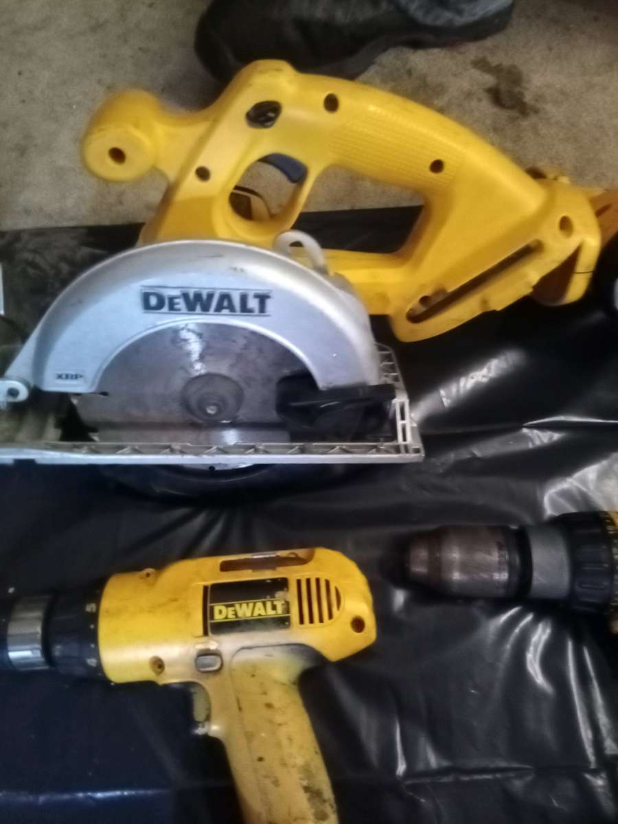 DeWalt power tool bundle