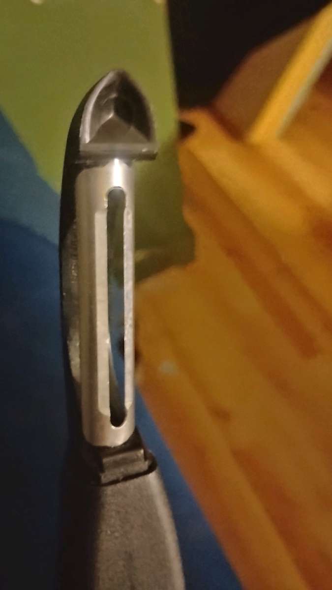 Cutco super shears and veggie peeler