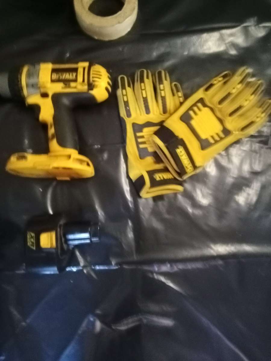 DeWalt power tool bundle