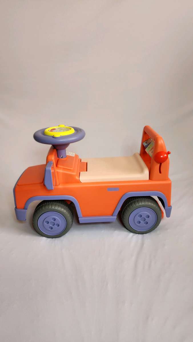 BLUEY FOOTTOFLOOR RIDEON TOY