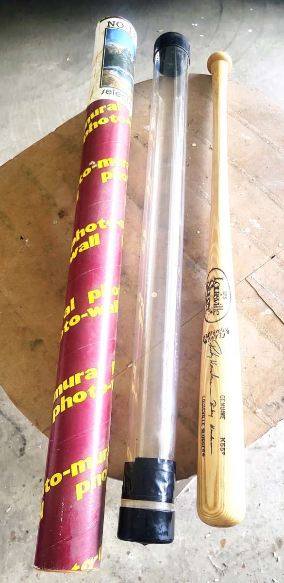 autographed Rickey Henderson 34 see inc da Autographed