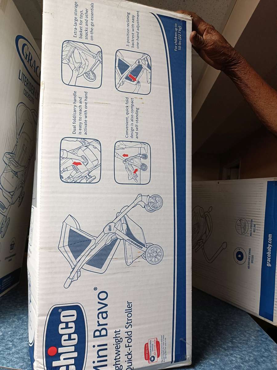 Chicco lightweight Stroller