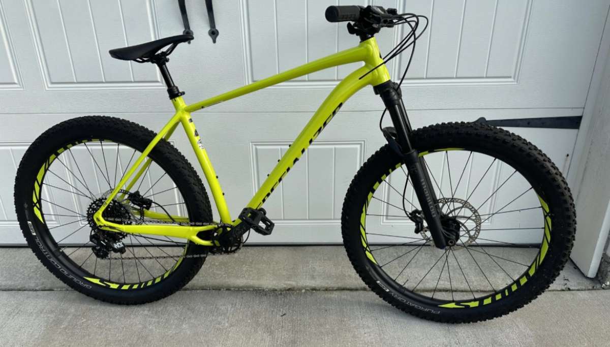 XL Frame 27 inch tires Specialized