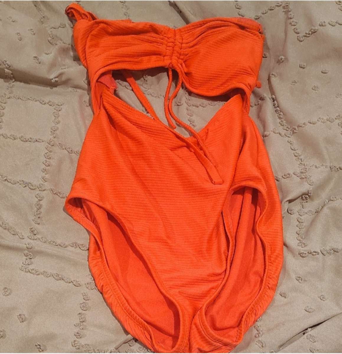 swim wear
