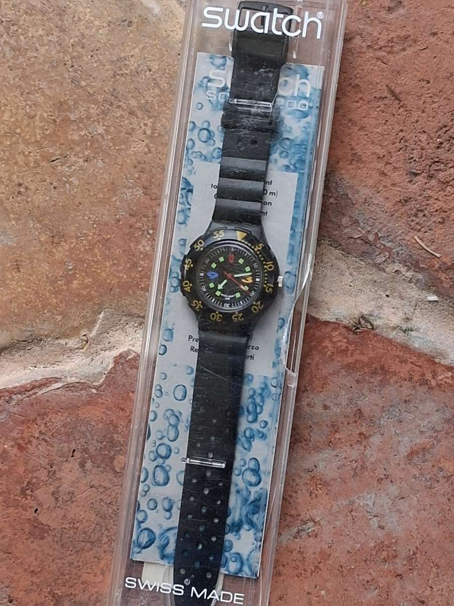 Vintage 1992 Swatch Scuba 200 Shamu Dive watch