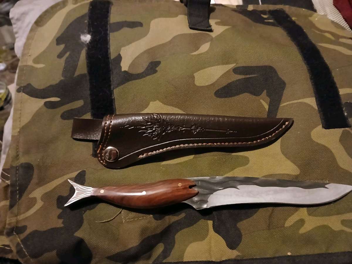 mahogany handle Damascus blade hand made