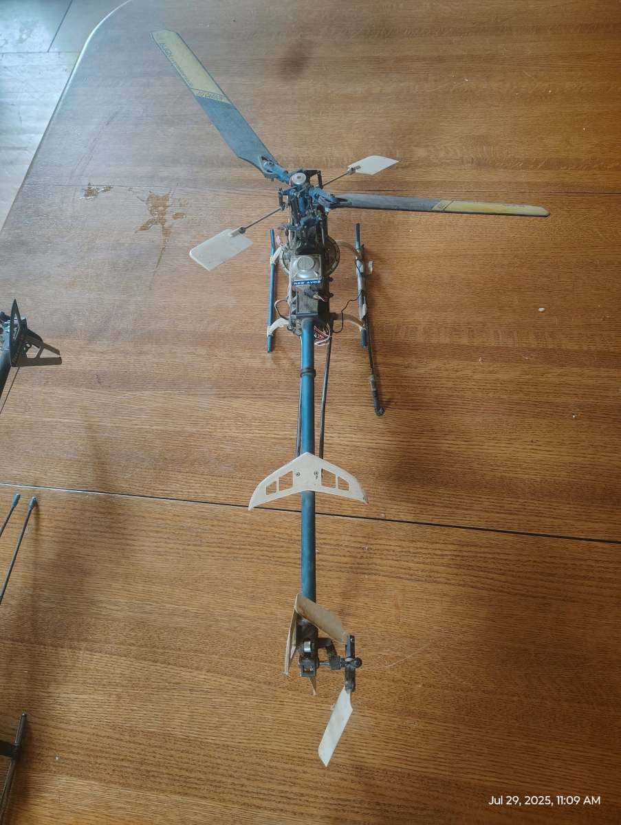 RC helicopter