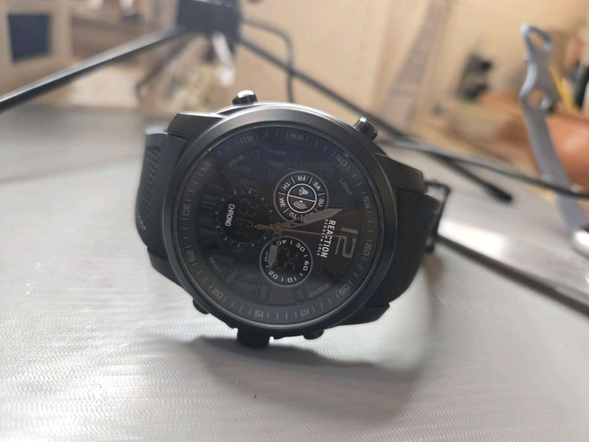 Kenneth Cole Black Reaction Mens watch