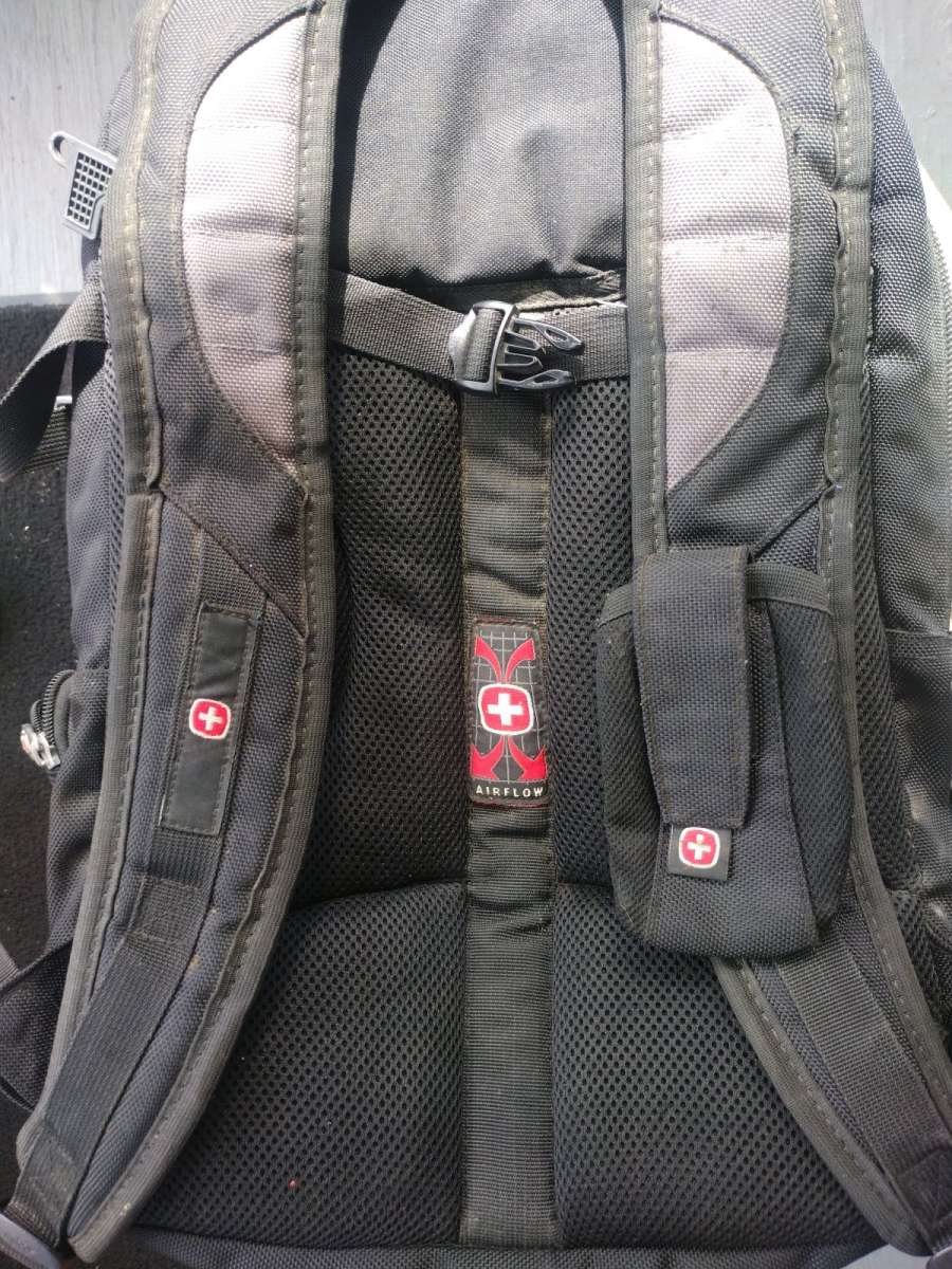 Backpack Swiss Gear Airflow Black Multi Compartments Lap Pad