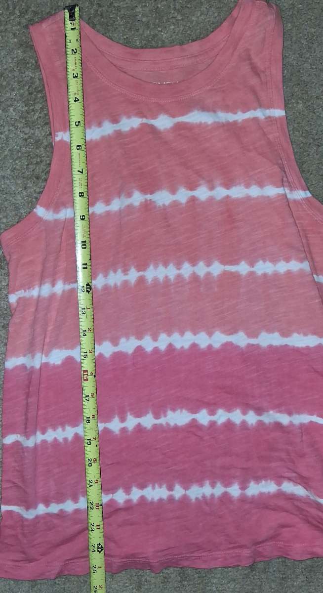 bundle Of 2 Womens tank tops size small