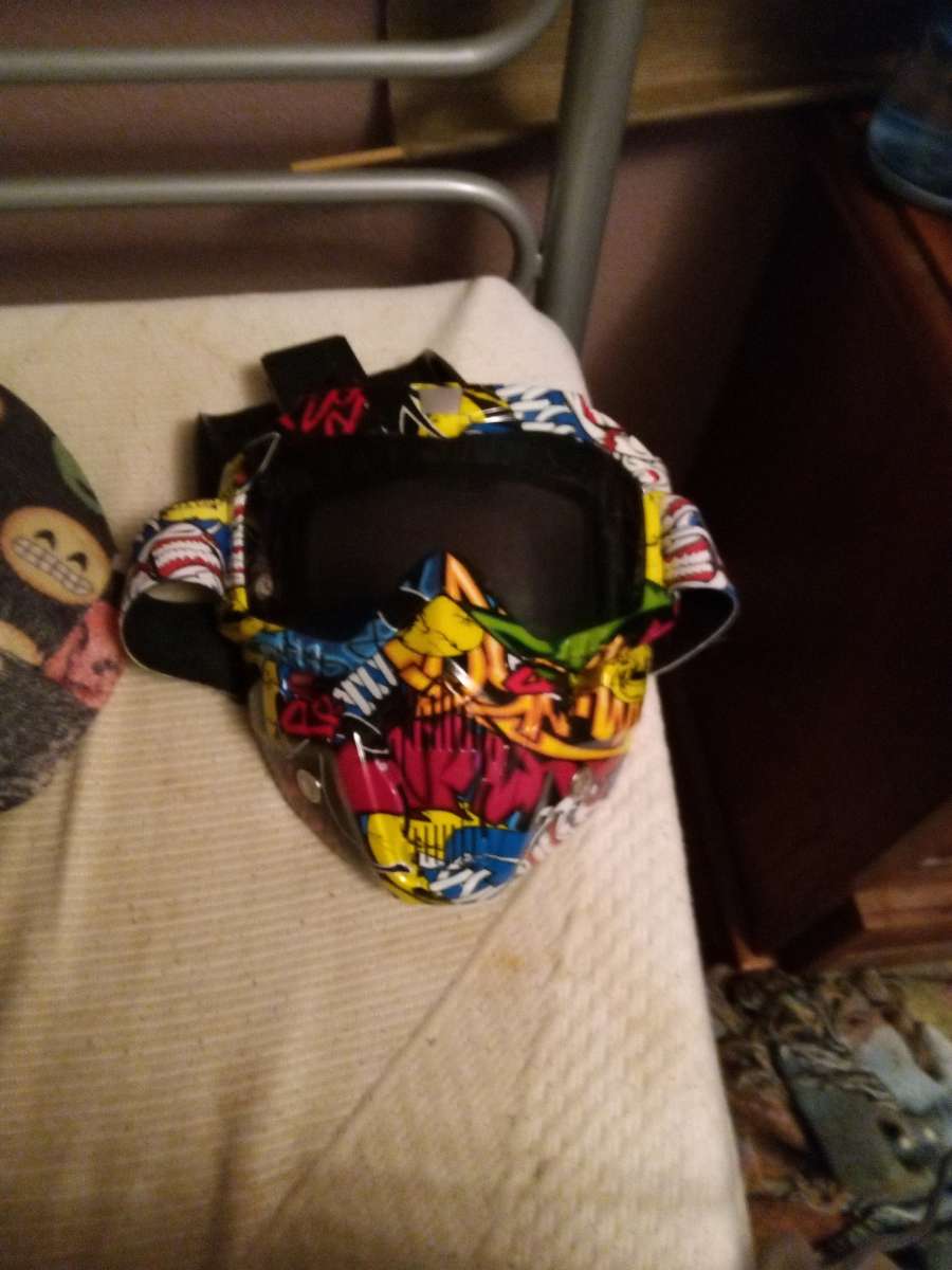 snowboarding mask
