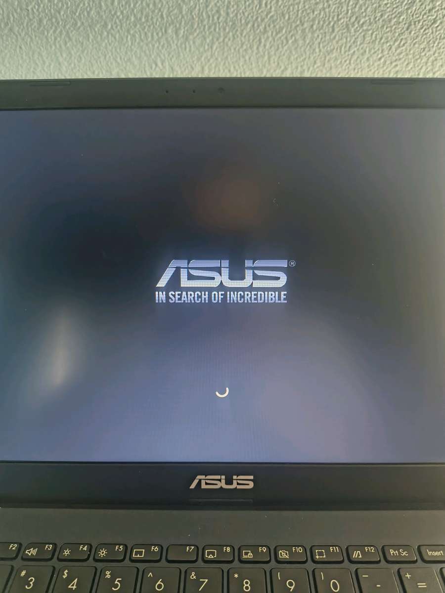 ASUS 14in FHD Laptop 4GB RAM 128GB SSD