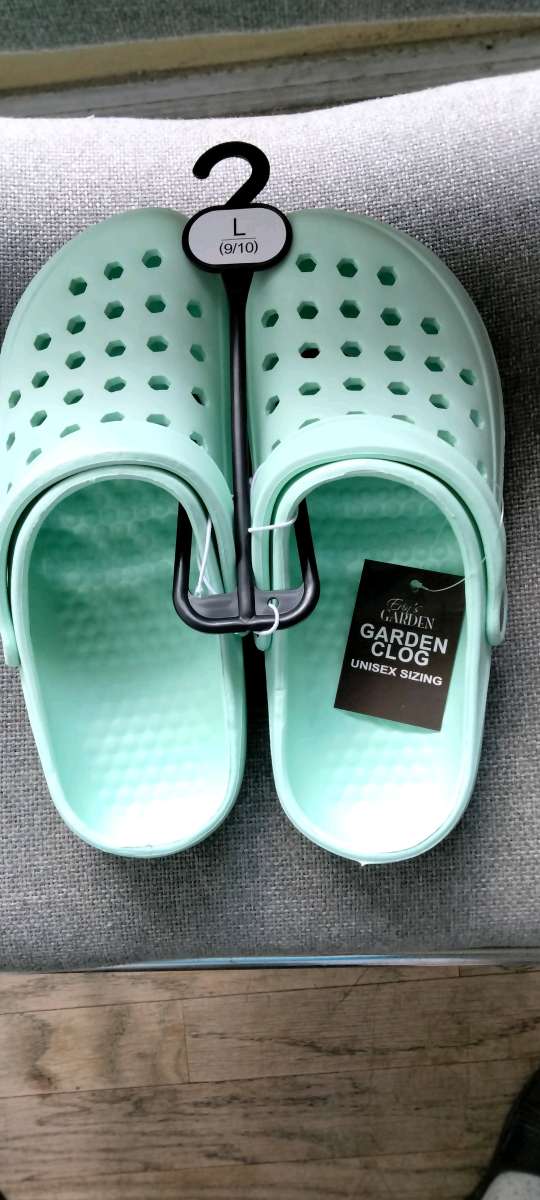 Unisex Clogs Brand New