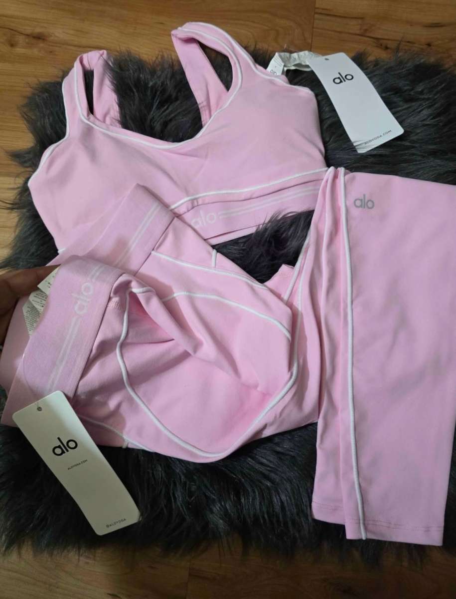 ALO Yoga Pink TwoPiece Set
