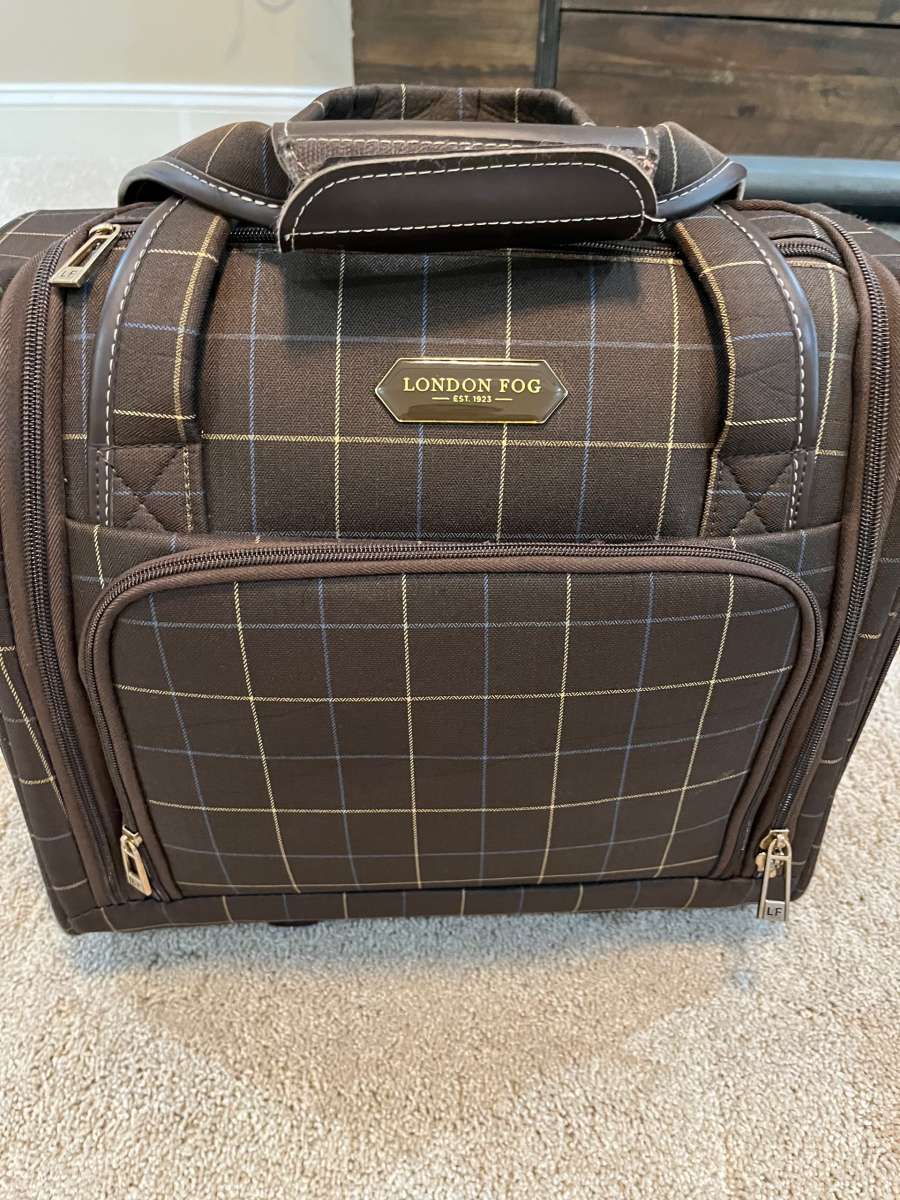 London Fog Hand carry for Traveling
