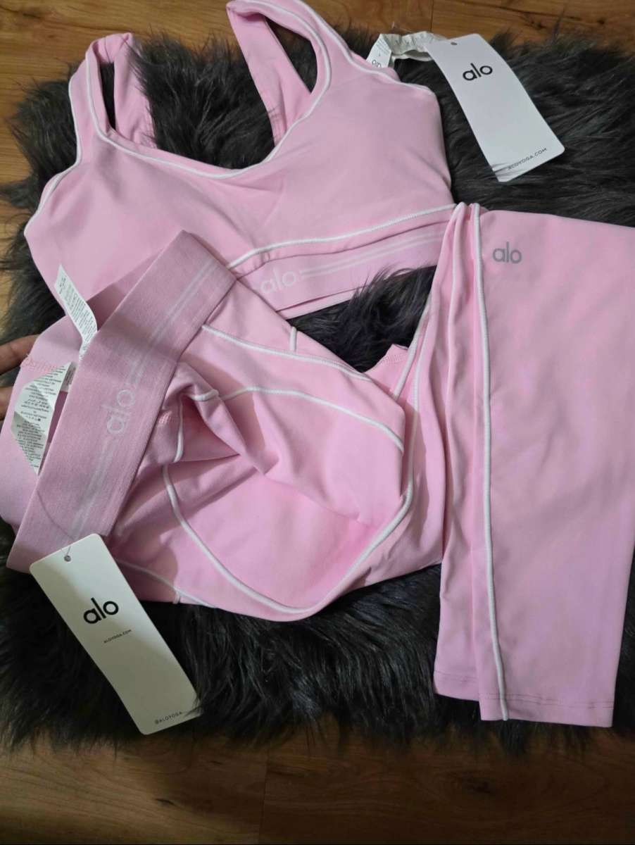 ALO Yoga Pink TwoPiece Set