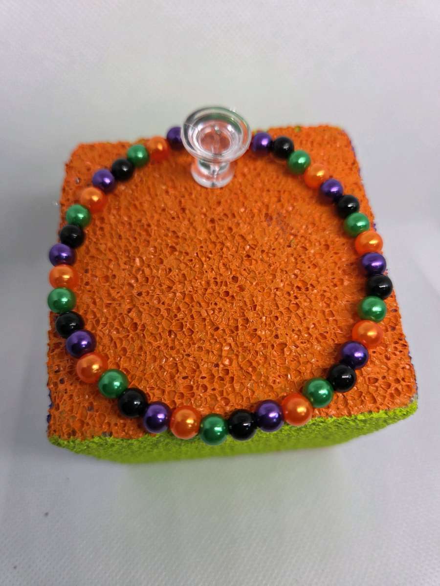 Fun  beaded bracelets for halloween