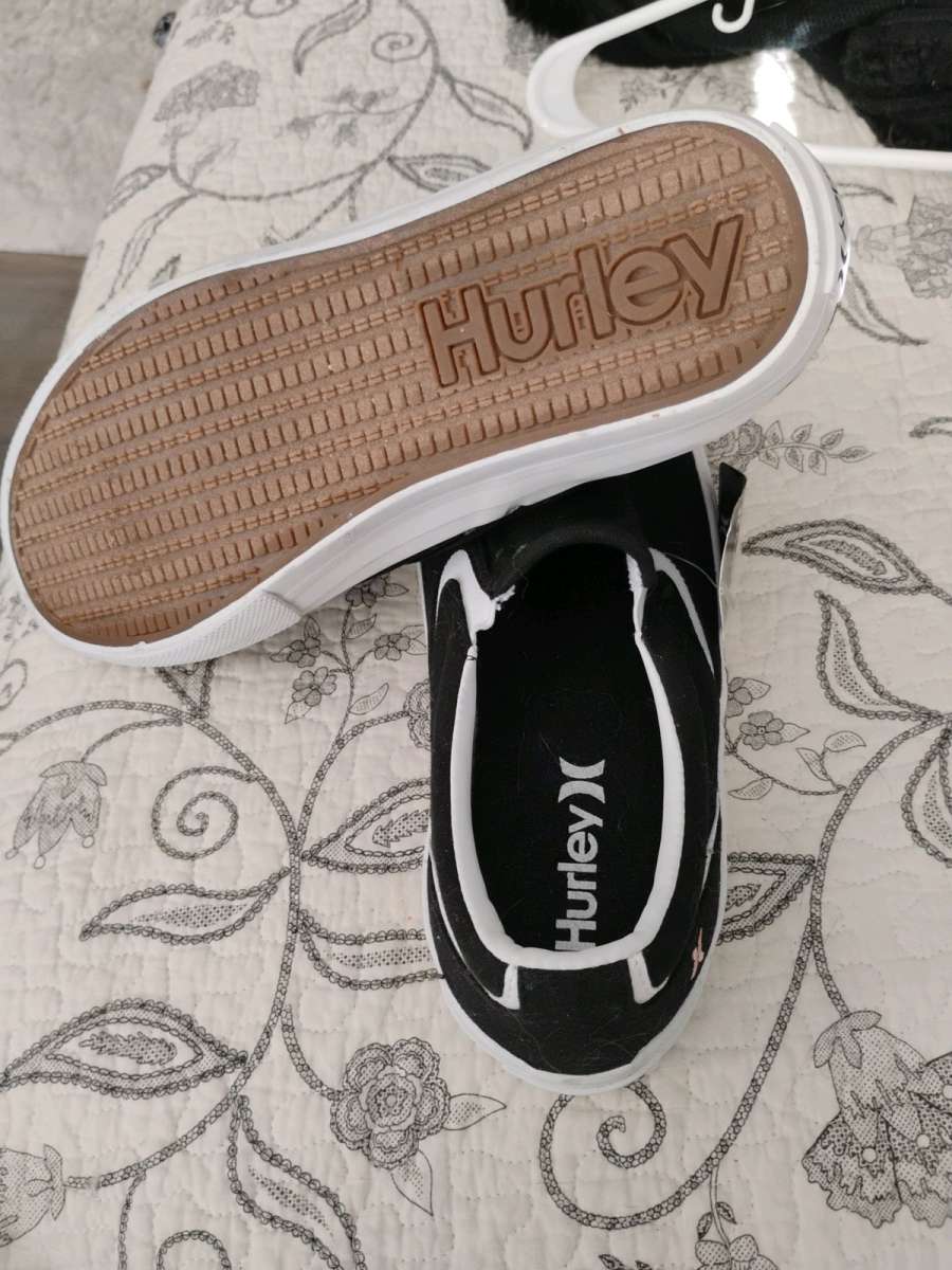 Hurley shoes