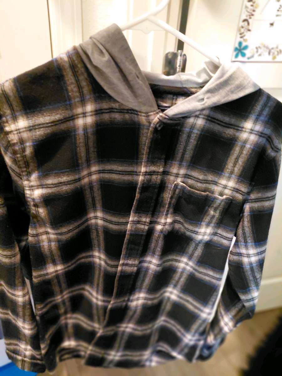 Youth size L 21 pc top lot Nike Under Armour and more