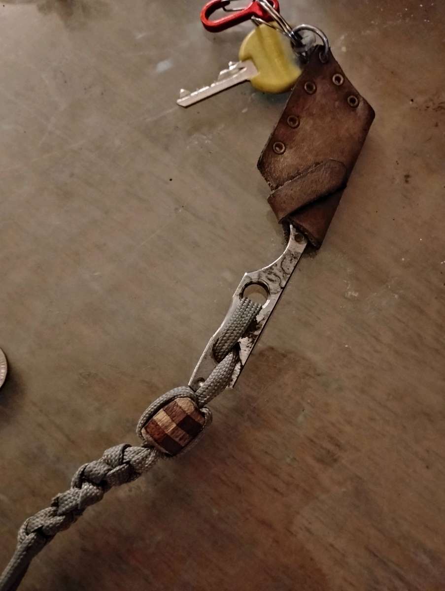 handcrafted custom made fixed blade utility knife