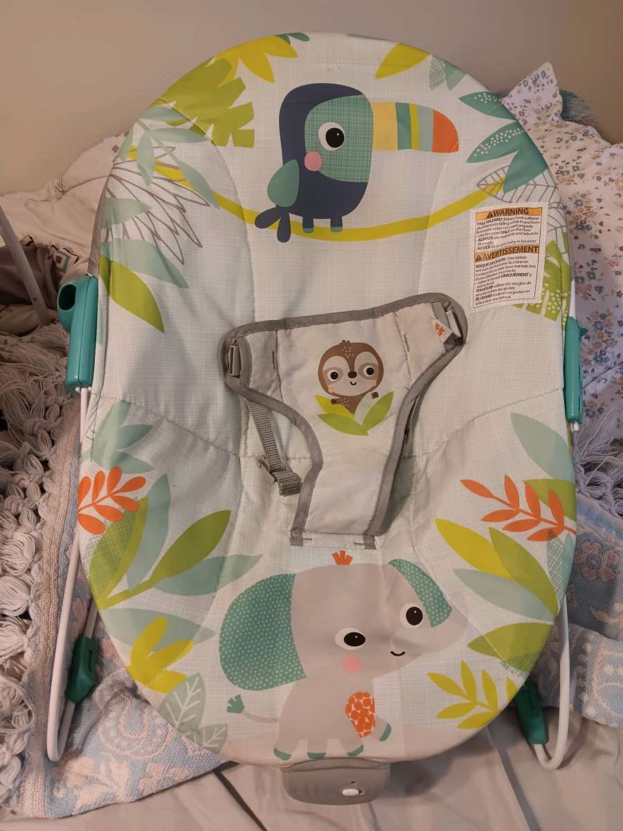 Baby swing and baby seat bundle