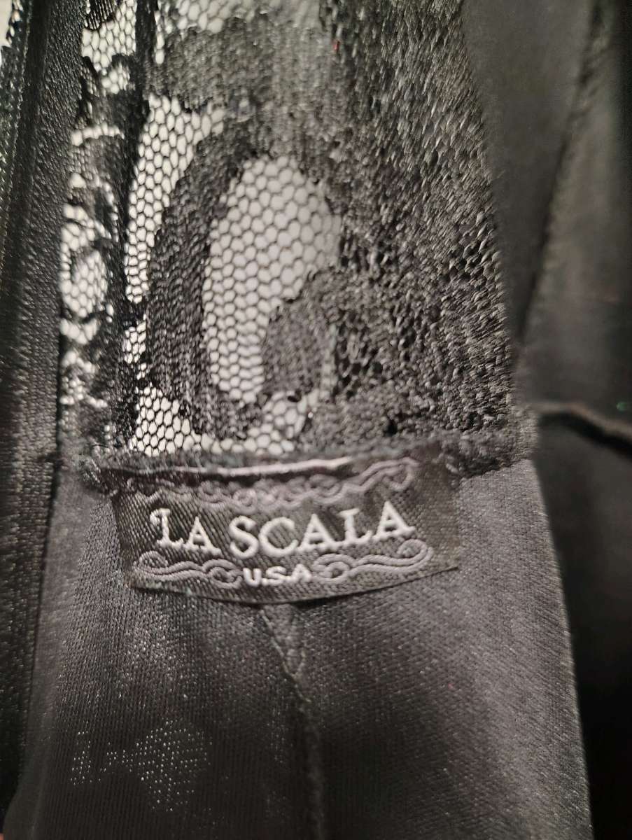 womens formal dress size medium