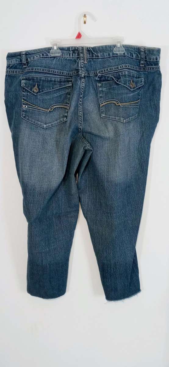 Womens Denim Capris 24