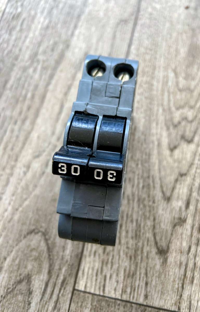 2 Pole 30 Amp Thin Circuit Breaker