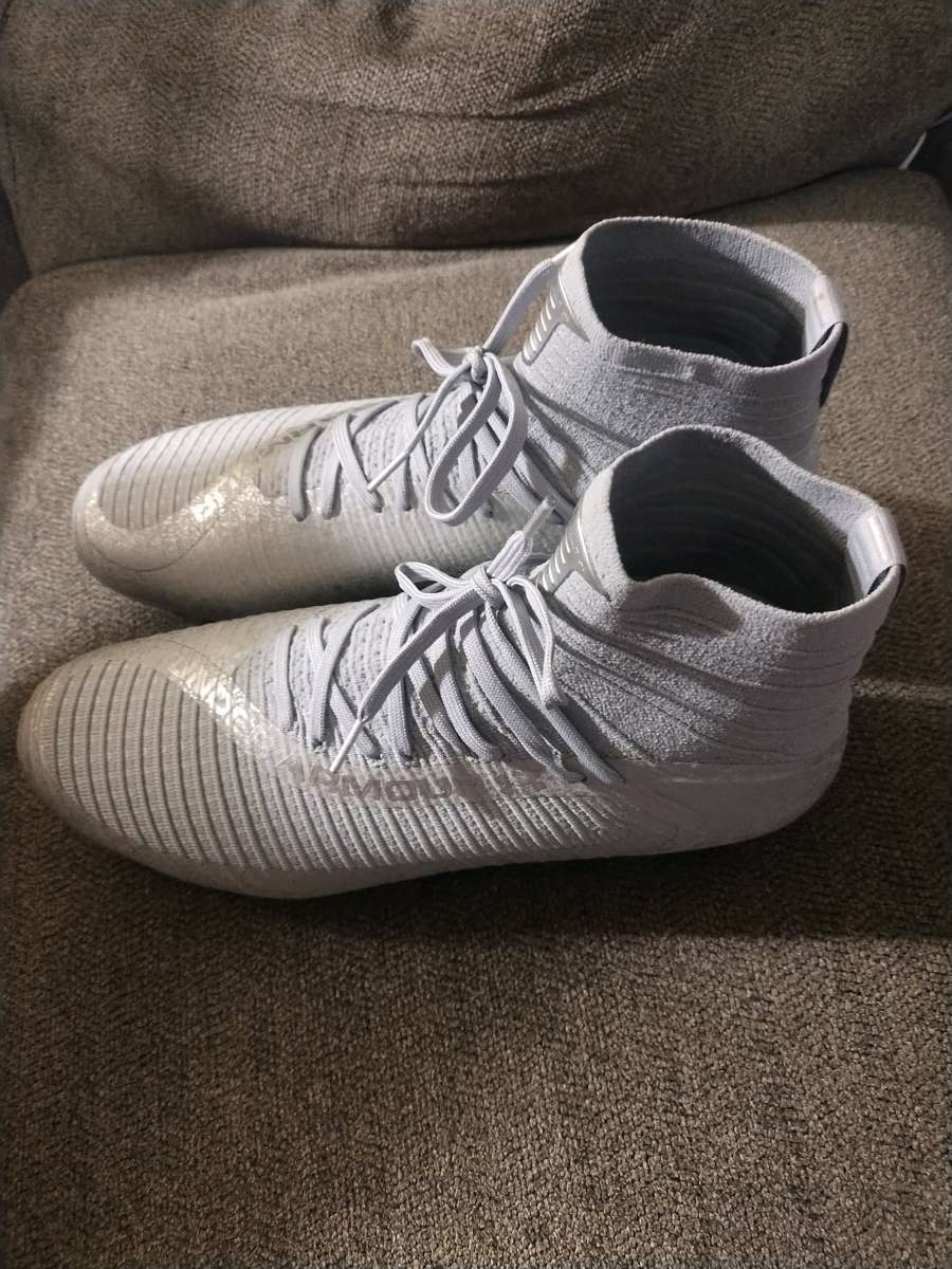 Under Armour UA Highlight 2 MC Knit Silver Football Cleats S